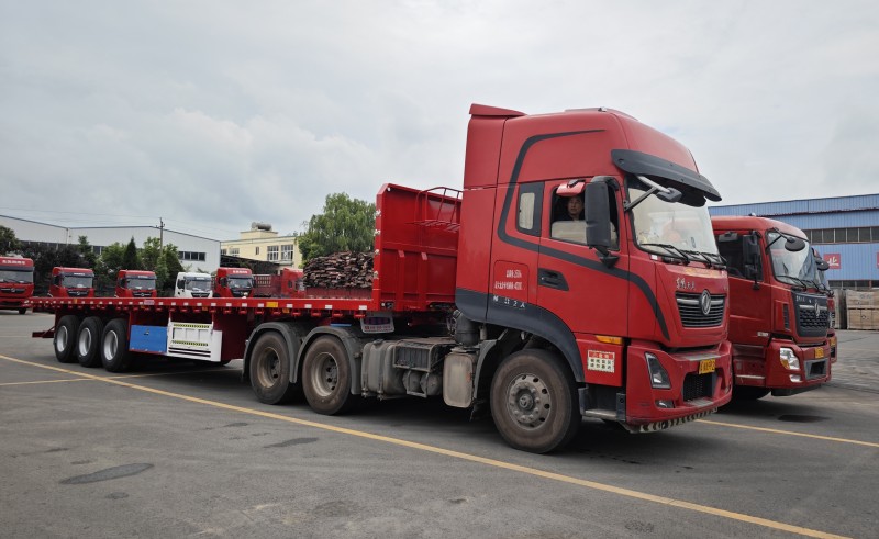 批量訂單|歐陽華俊3臺13米平板半掛車,多場景運輸專家,承載無限可能